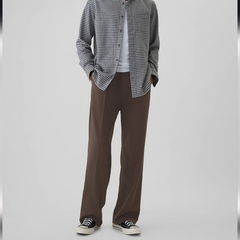 brown Men's 365 relaxed pleated trouser